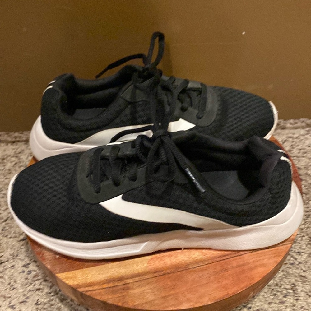 Size 2 boy shoes